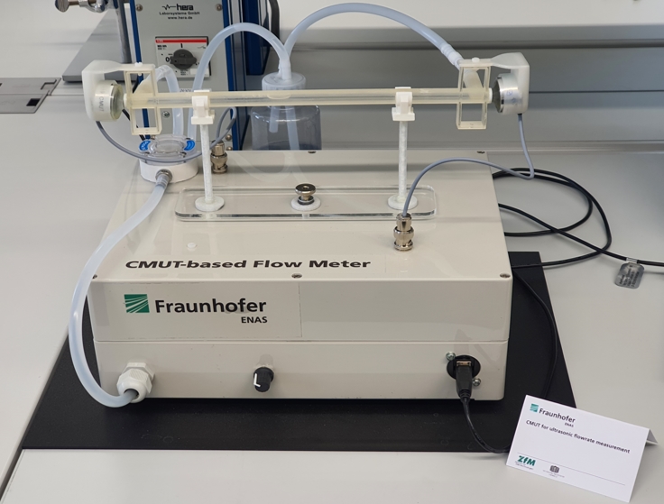 Durchflussmesser auf CMUT-Basis.