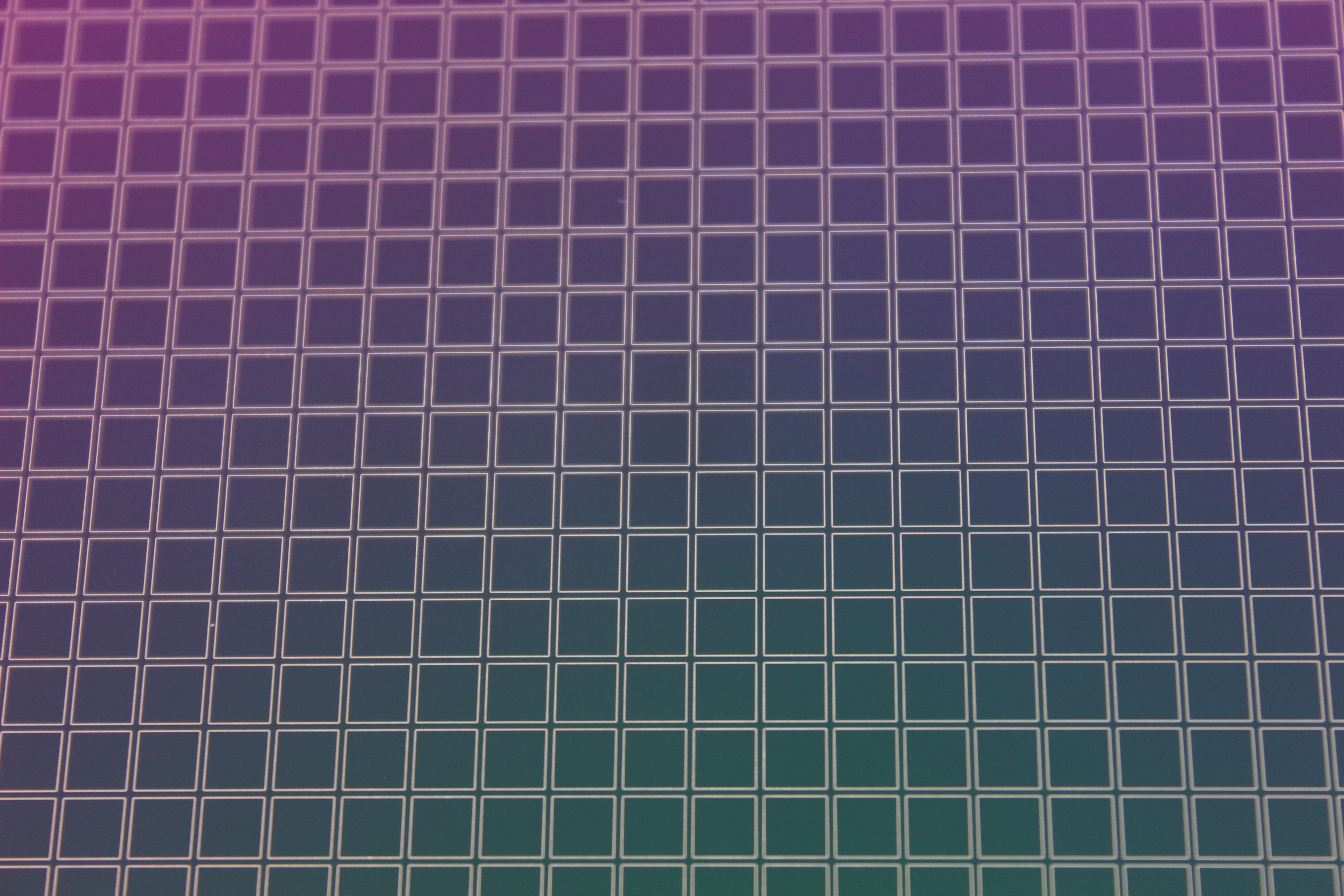 Detail of Al bond frame Electrodeposited aluminum bond frames with > 5µm layer thickness for thermocompression bonding.