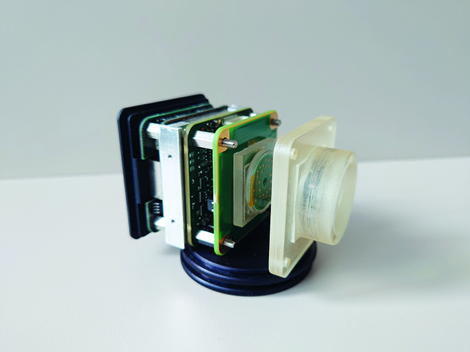 Hyperspectral camera system with Vision-System-on-Chip (VSoC) image sensor and a tunable Fabry-Pérot filter developed by Fraunhofer ENAS. Hyperspectral camera system with Vision-System-on-Chip (VSoC) image sensor and a tunable Fabry-Pérot filter developed by Fraunhofer ENAS.